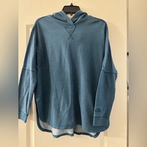 The North Face Blue Sweatshirt Casual Comfort